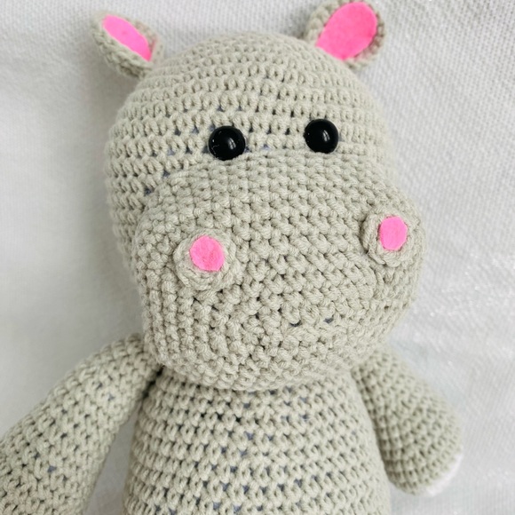 NEW-Handmade crochet hippo - Picture 4 of 4